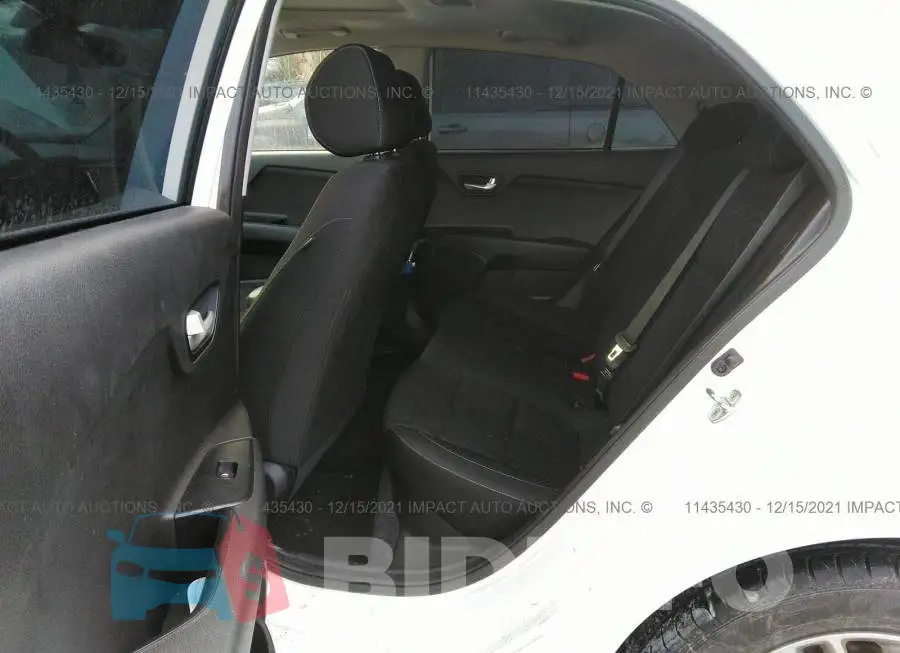 3KPA35AB7JE020067 Photo# 8