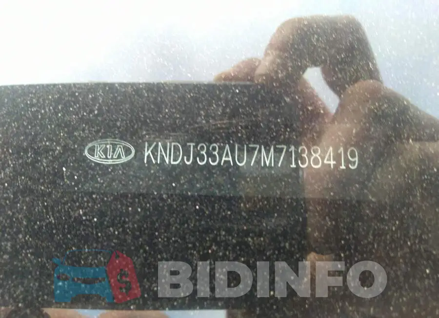 KNDJ33AU7M7138419 Photo# 9