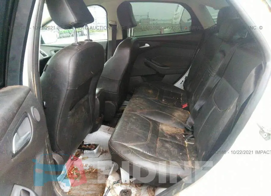 1FADP3J28FL278074 Photo# 8