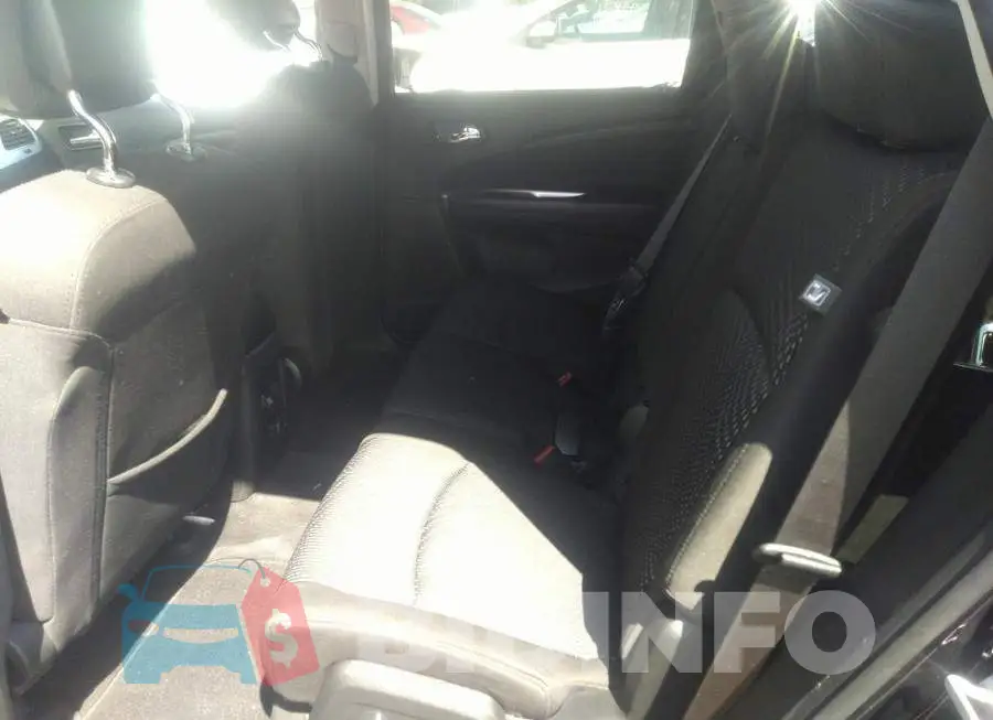 3C4PDCCGXGT102514 Photo# 8