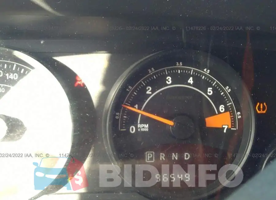 1C4NJRAB8HD205657 Photo# 7