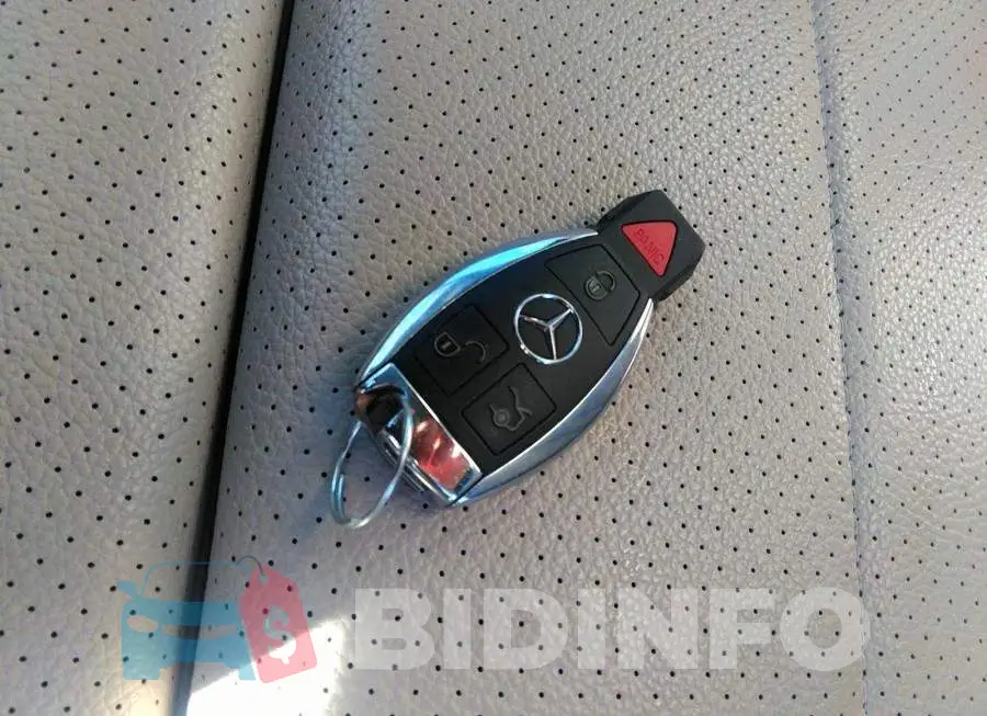 55SWF4KB9HU230940 Photo# 10