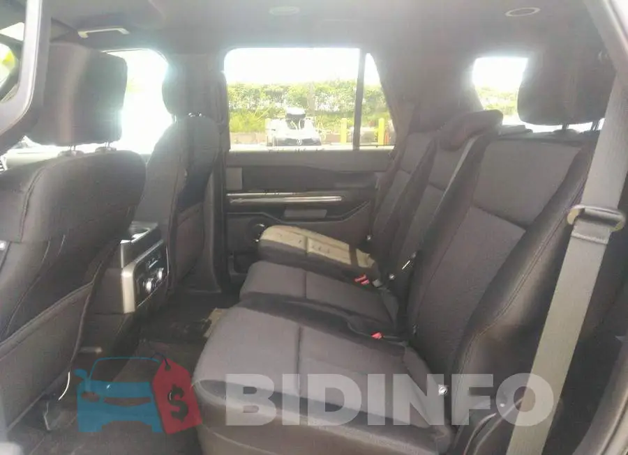 1FMJU1JT4LEA31682 Photo# 8