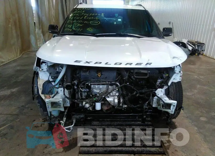 1FM5K8GT5JGC78265 Photo# 6
