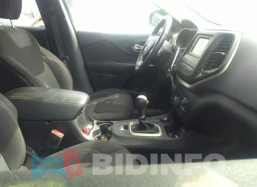 1C4PJMCB8HW557988 Photo# 5