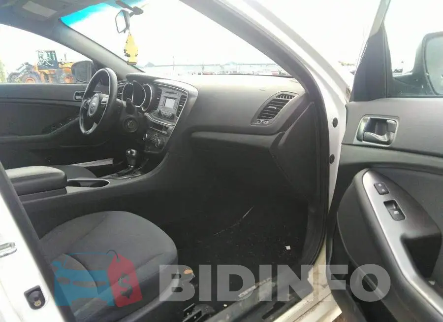 KNAGM4A73E5452828 Photo# 5