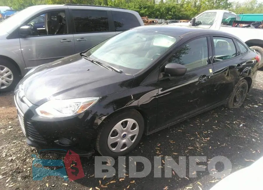 1FADP3E28EL358015 Photo# 2