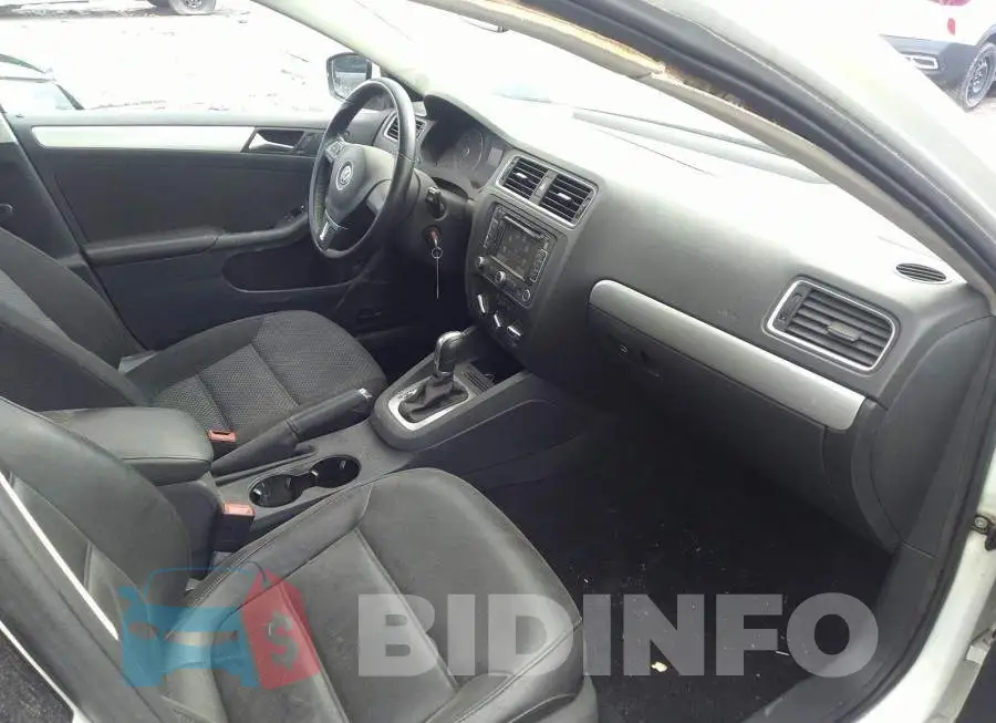 3VWDL7AJ3EM291166 Photo# 5
