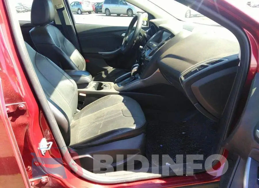 1FADP3N27DL322587 Photo# 5