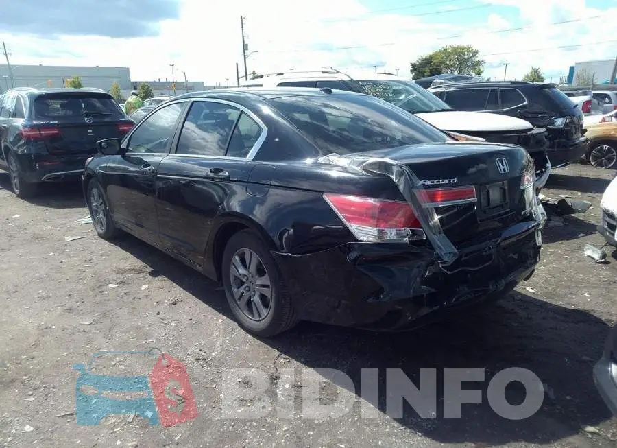 1HGCP2F62CA803828 Photo# 3