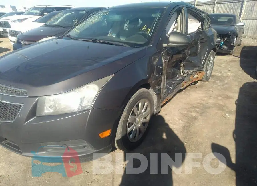 1G1PC5SH4B7131943 Photo# 6