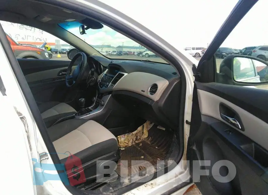 1G1PD5SH6B7176265 Photo# 5