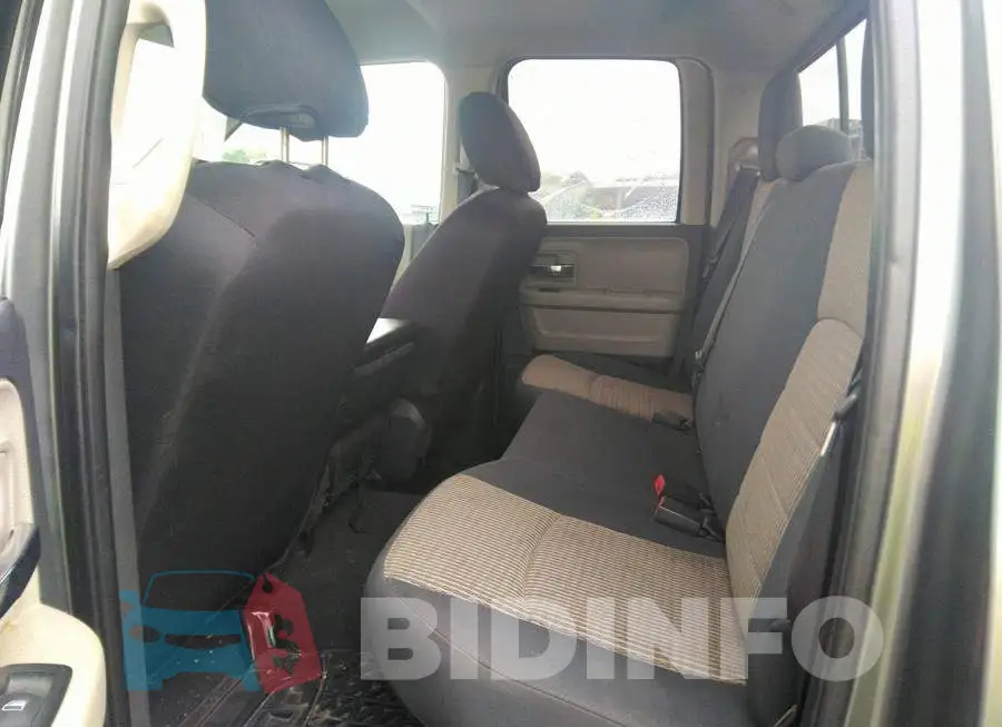 1D7RV1GT1BS592505 Photo# 8