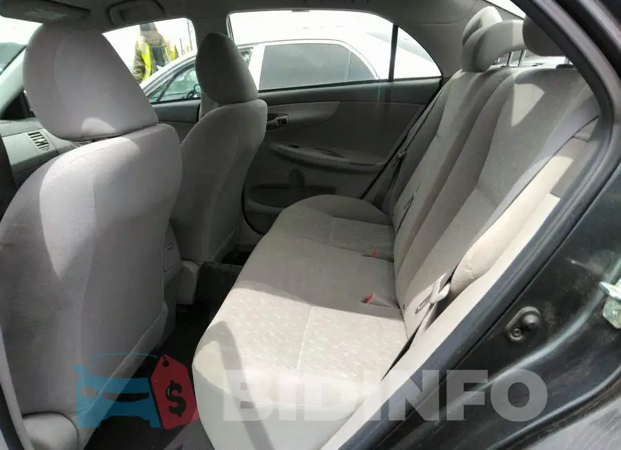 2T1BU4EE5AC470346 Photo# 8