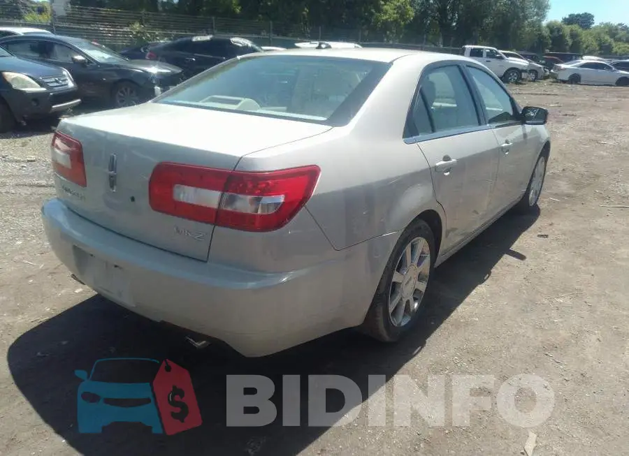 3LNHM26T57R668399 Photo# 4