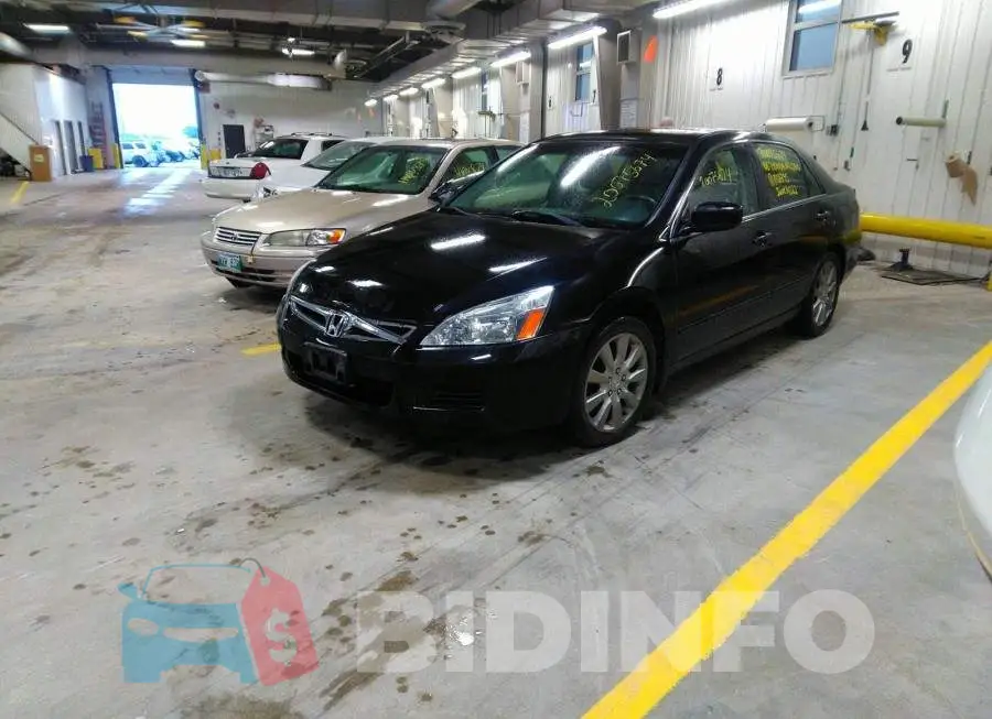 1HGCM66526A802495 Photo# 2