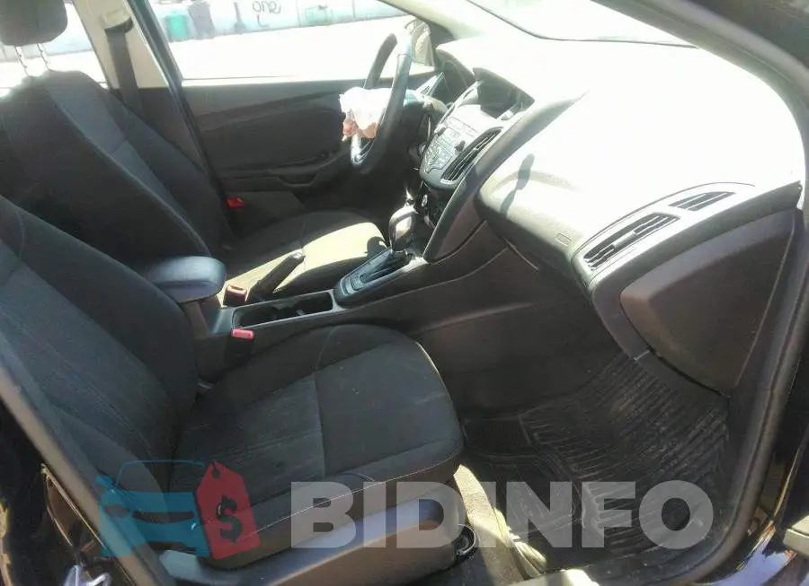 1FADP3K23JL318164 Photo# 5