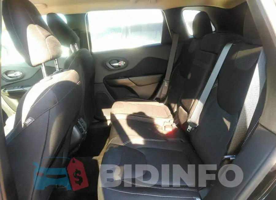1C4PJMCS2GW223406 Photo# 8