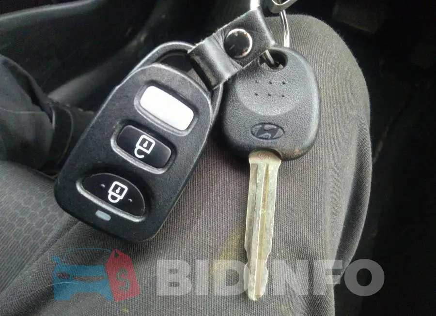 KMHD84LF0HU350181 Photo# 11