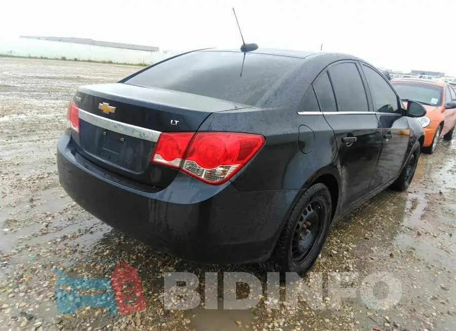 1G1PC5SB6F7157347 Photo# 4