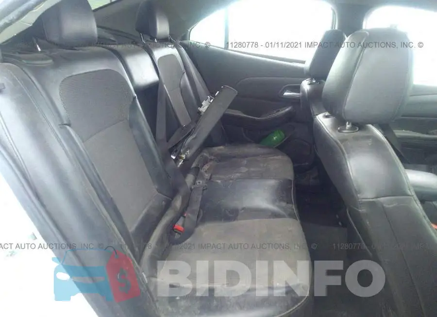 1G11D5SL6FF165272 Photo# 8