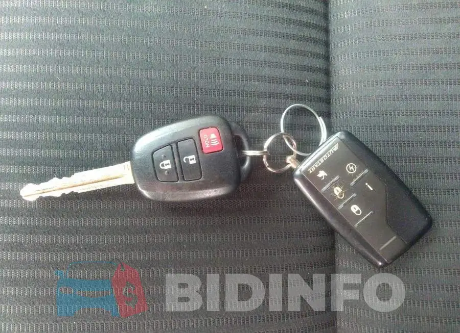 2T3RFREV3EW174923 Photo# 11