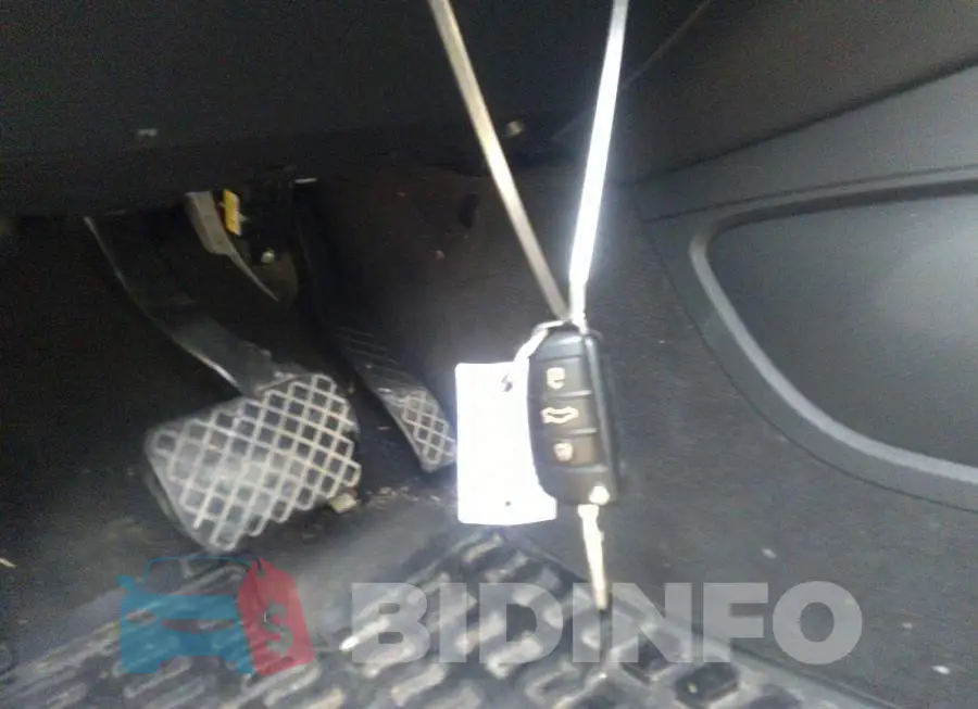 WA1DGCFE3DD001542 Photo# 11