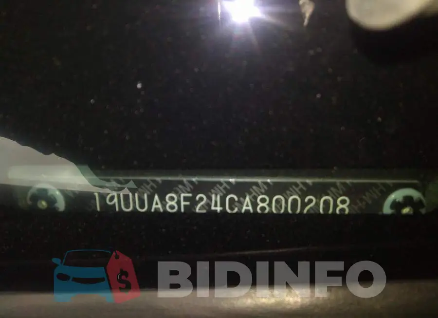 19UUA8F24CA800208 Photo# 9