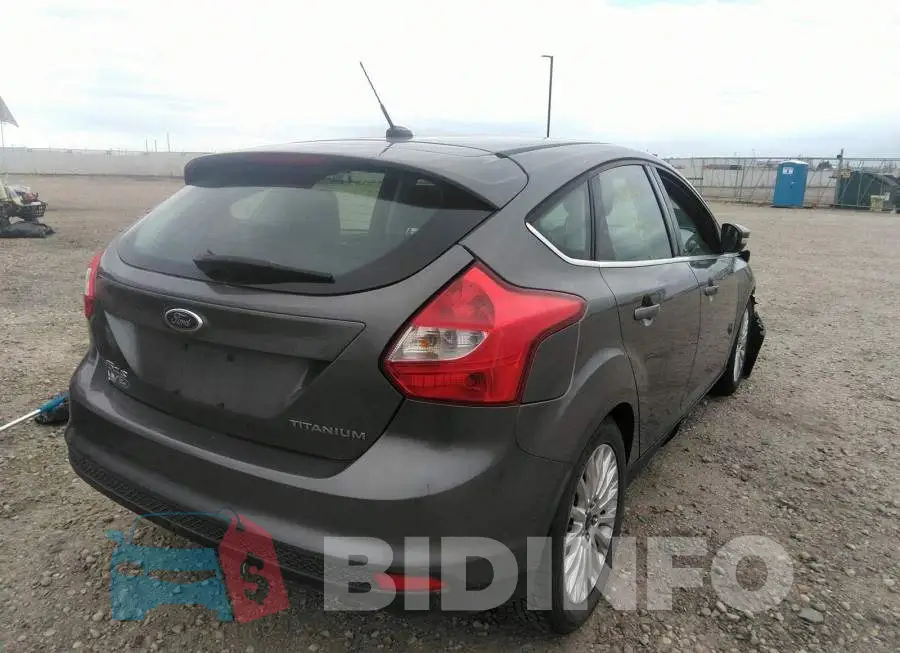 1FAHP3N2XCL143797 Photo# 4