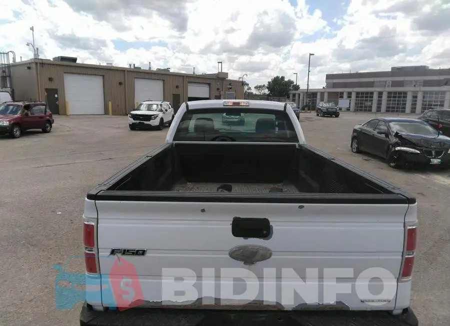 1FTMF1CM6BKD82756 Photo# 8