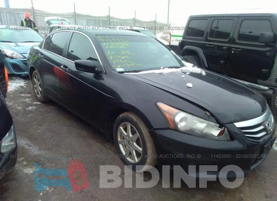 1HGCP2F61BA800806 Photo# 1