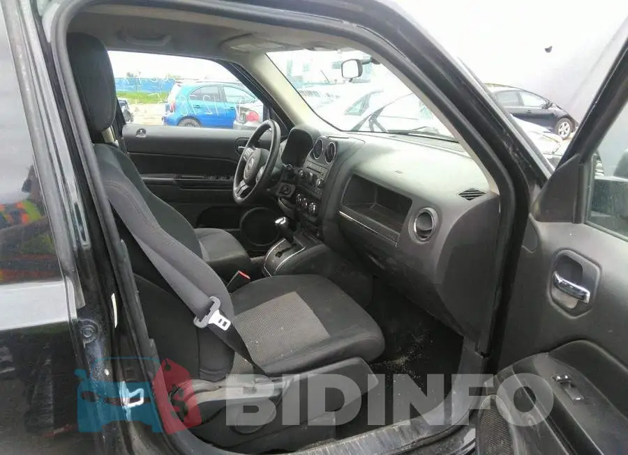 1J4NF2GB2BD127815 Photo# 5