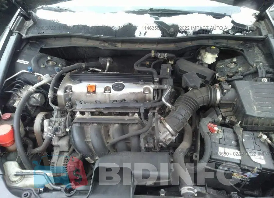 1HGCP2F61BA800806 Photo# 10