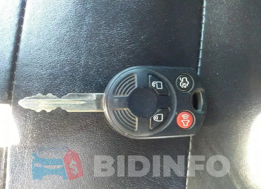 1FMCU94128KE72902 Photo# 11
