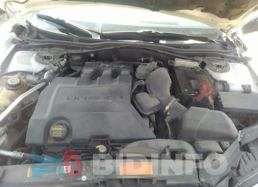 3LNHM28T78R654857 Photo# 10