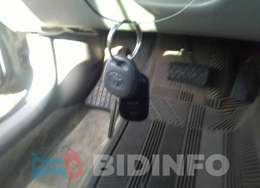 2T1BR32E57C722167 Photo# 11