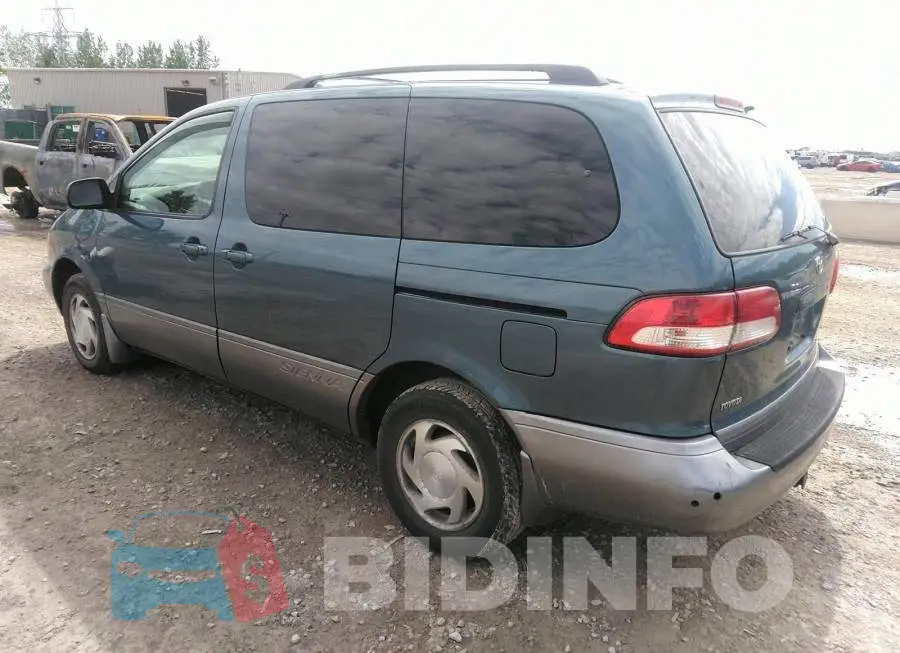 4T3ZF13C92U423675 Photo# 3
