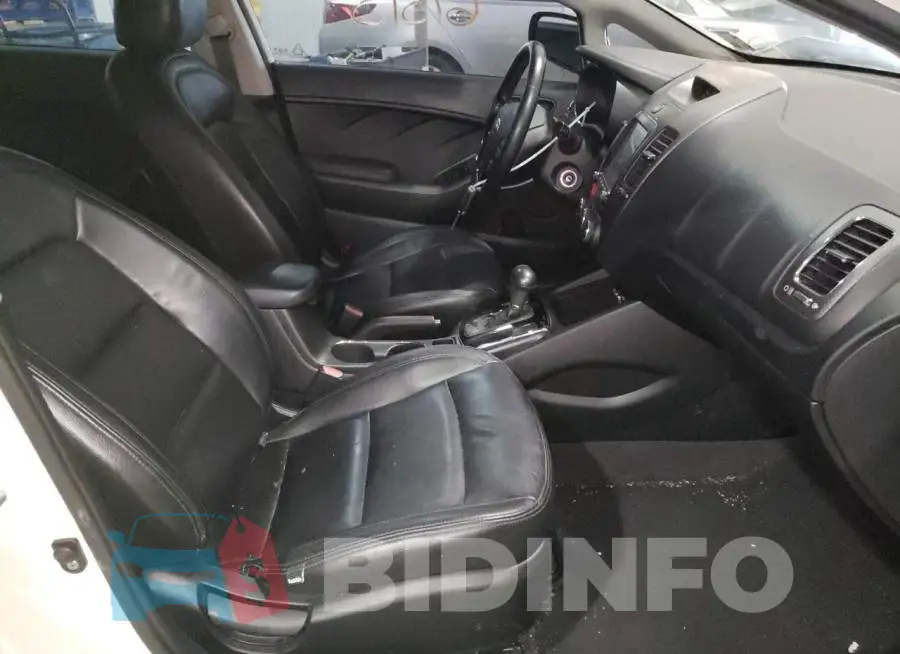 3KPFL4A77JE220152 Photo# 5