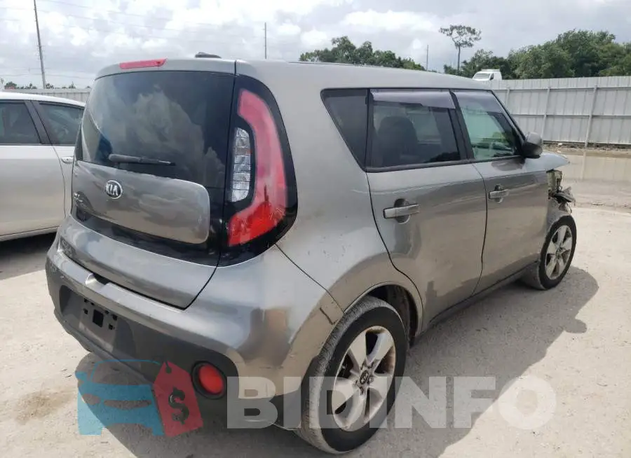 KNDJN2A2XH7445818 Photo# 4