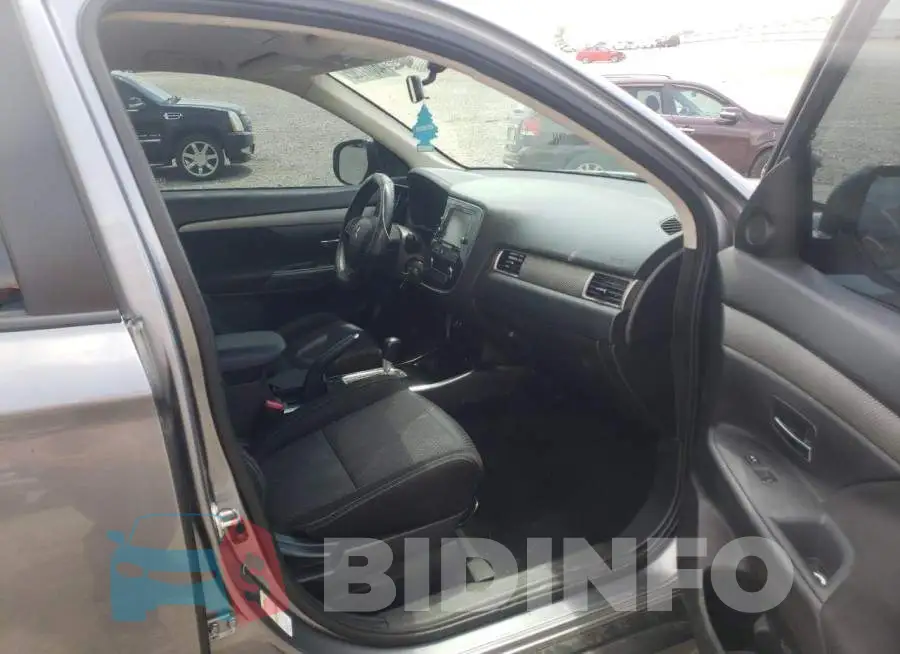 JA4AD2A31JZ052547 Photo# 5