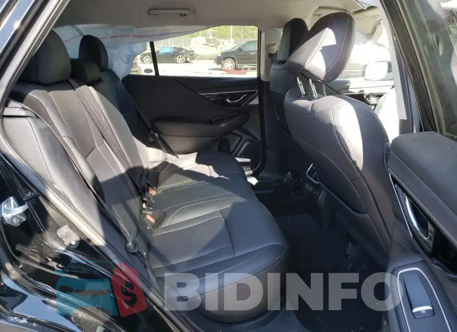 4S4BTAMC8M3175896 Photo# 6