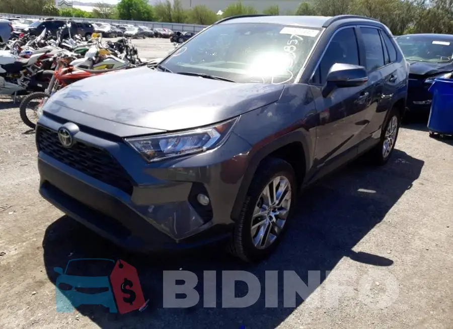 2T3C1RFV7MC109818 Photo# 2