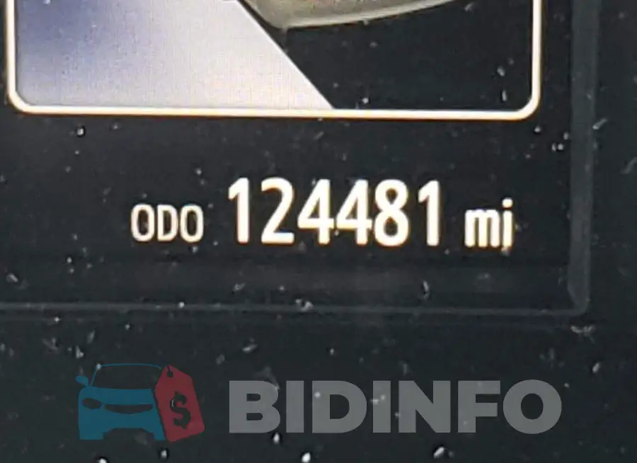 4T1BF1FK2HU372123 Photo# 8