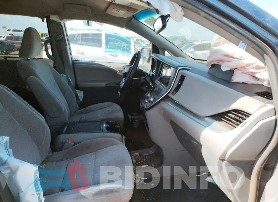 5TDKK3DC2GS721372 Photo# 5
