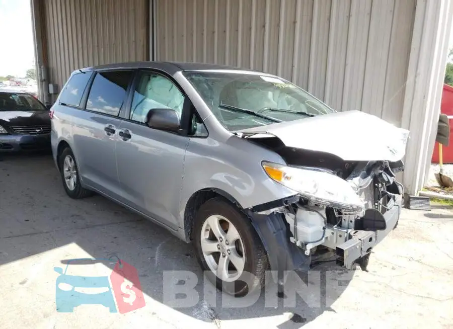 5TDZZ3DC6HS812026 Photo# 1