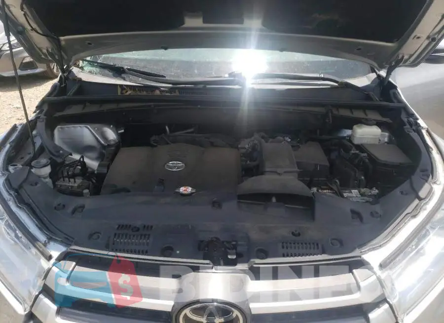 5TDZZRFH7KS290817 Photo# 7