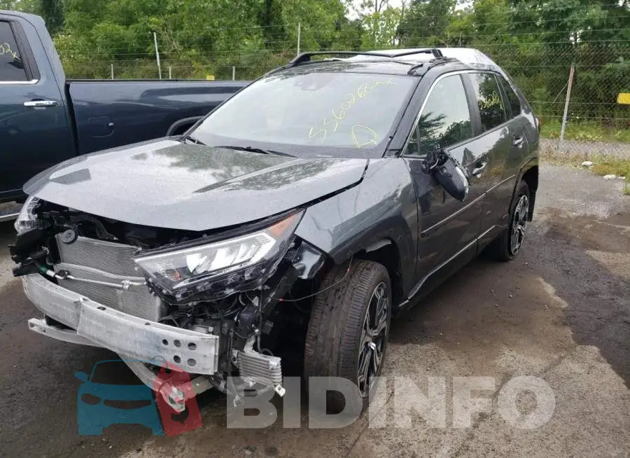 JTMFB3FV5MD068463 Photo# 2