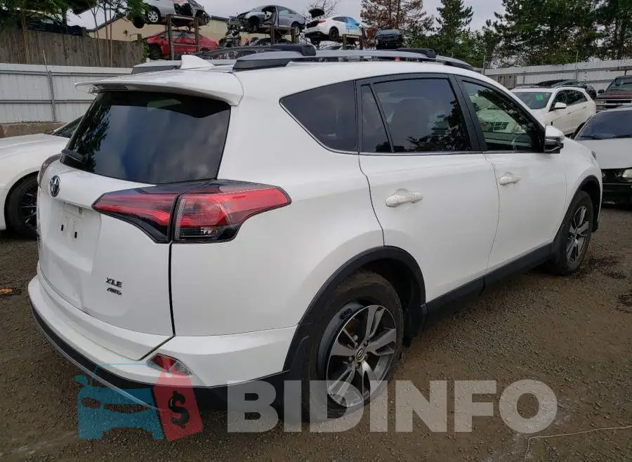JTMRFREV6HJ169752 Photo# 4