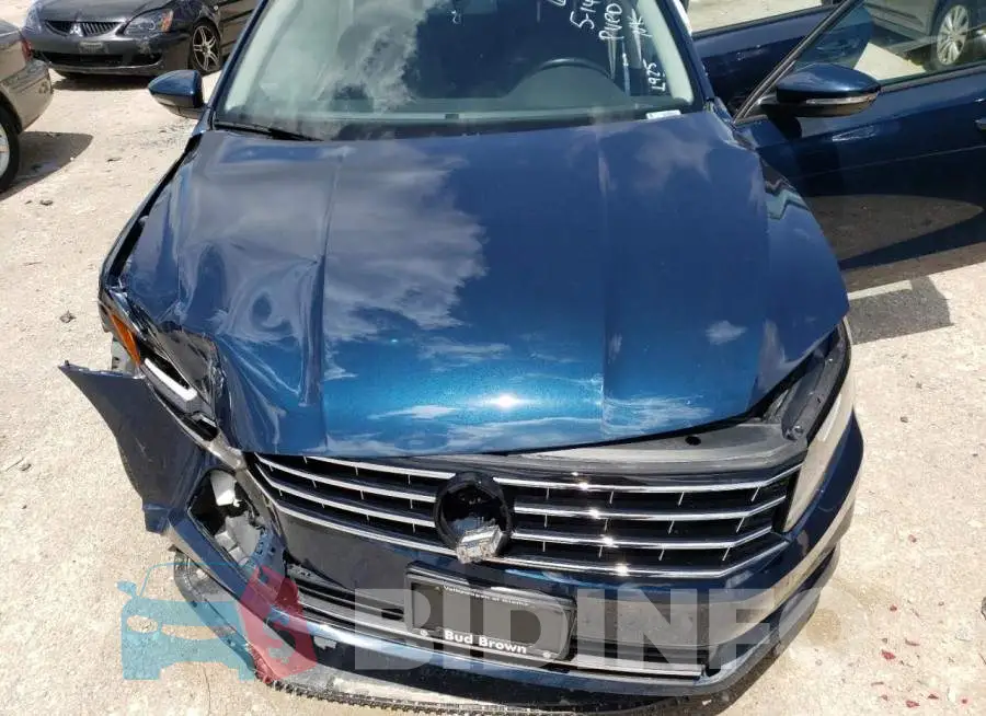 1VWLA7A38KC001925 Photo# 7