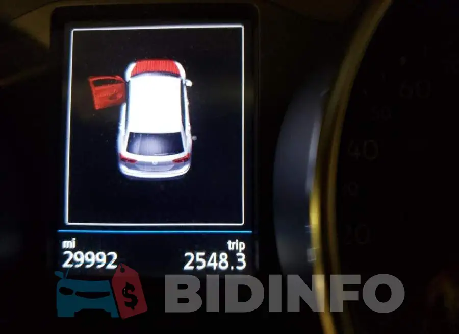 3VV2B7AX3LM004554 Photo# 8